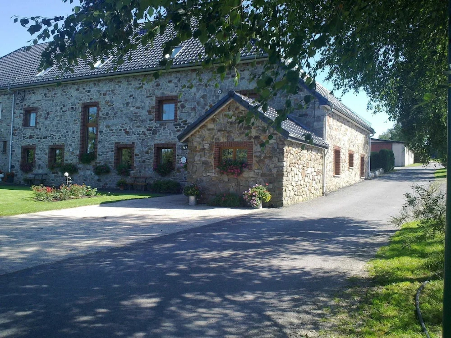 Spacious Residence near Tourist Cities