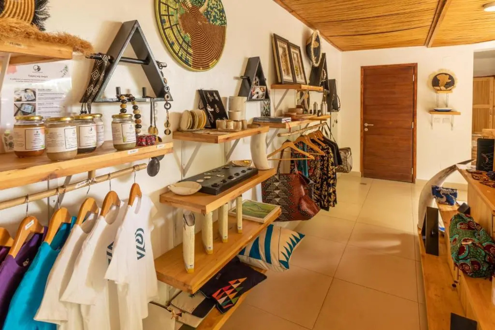 Heaven Restaurant & Boutique Hotel