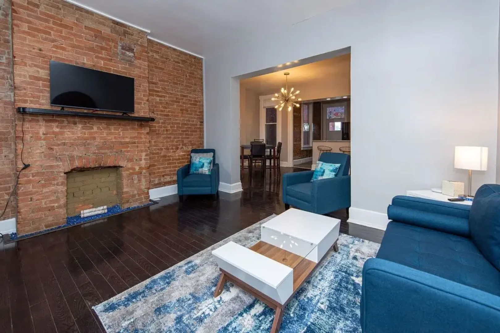 The Incline Suite 1