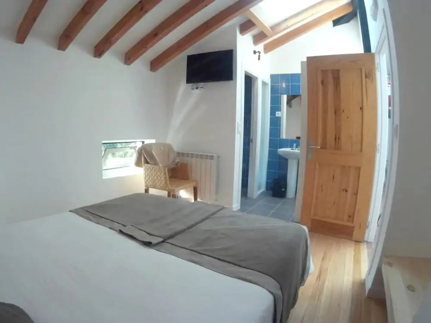 House With 6 Bedrooms in Otañes, With Wonderful Mountain View, Enclosed Garden and Wifi Near the Beach