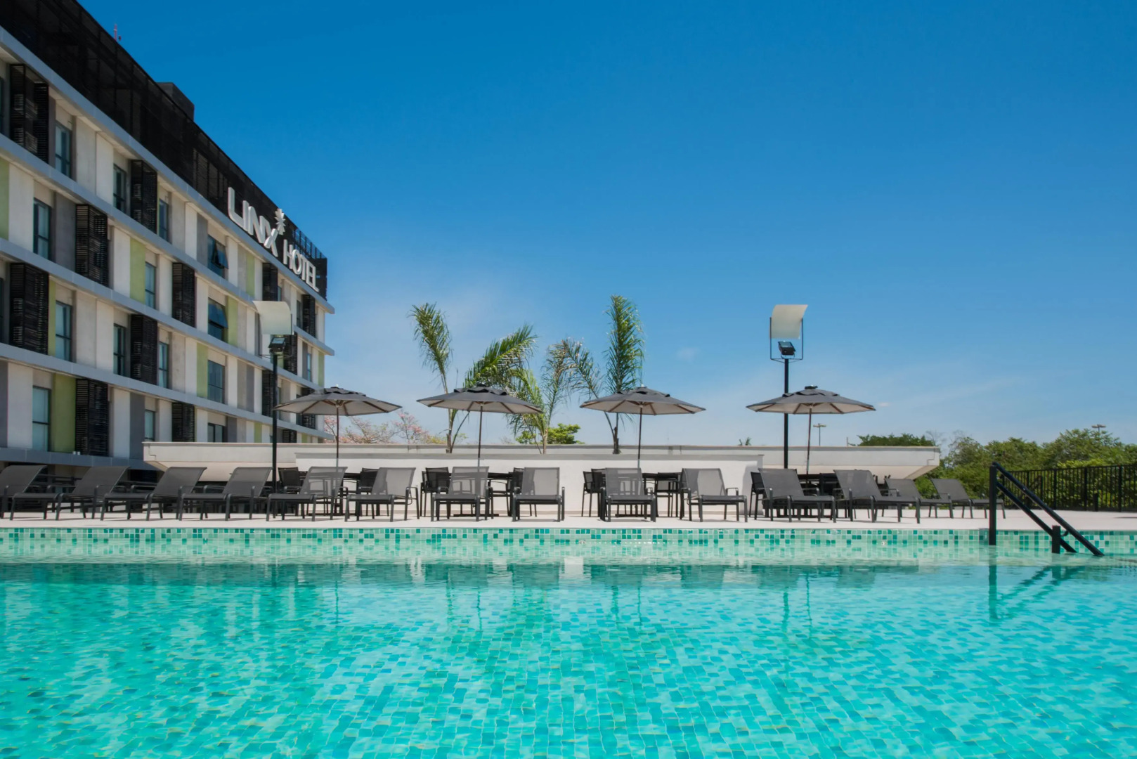 Linx Galeão by Wish