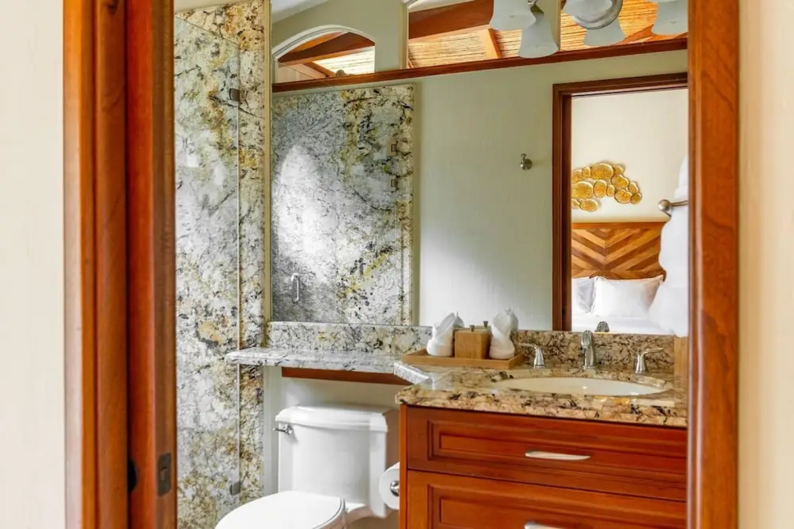 Stylish Split-Level Condo with a Shaded Terrace, Direct Beach Access, and Resort-Style Community Amenities