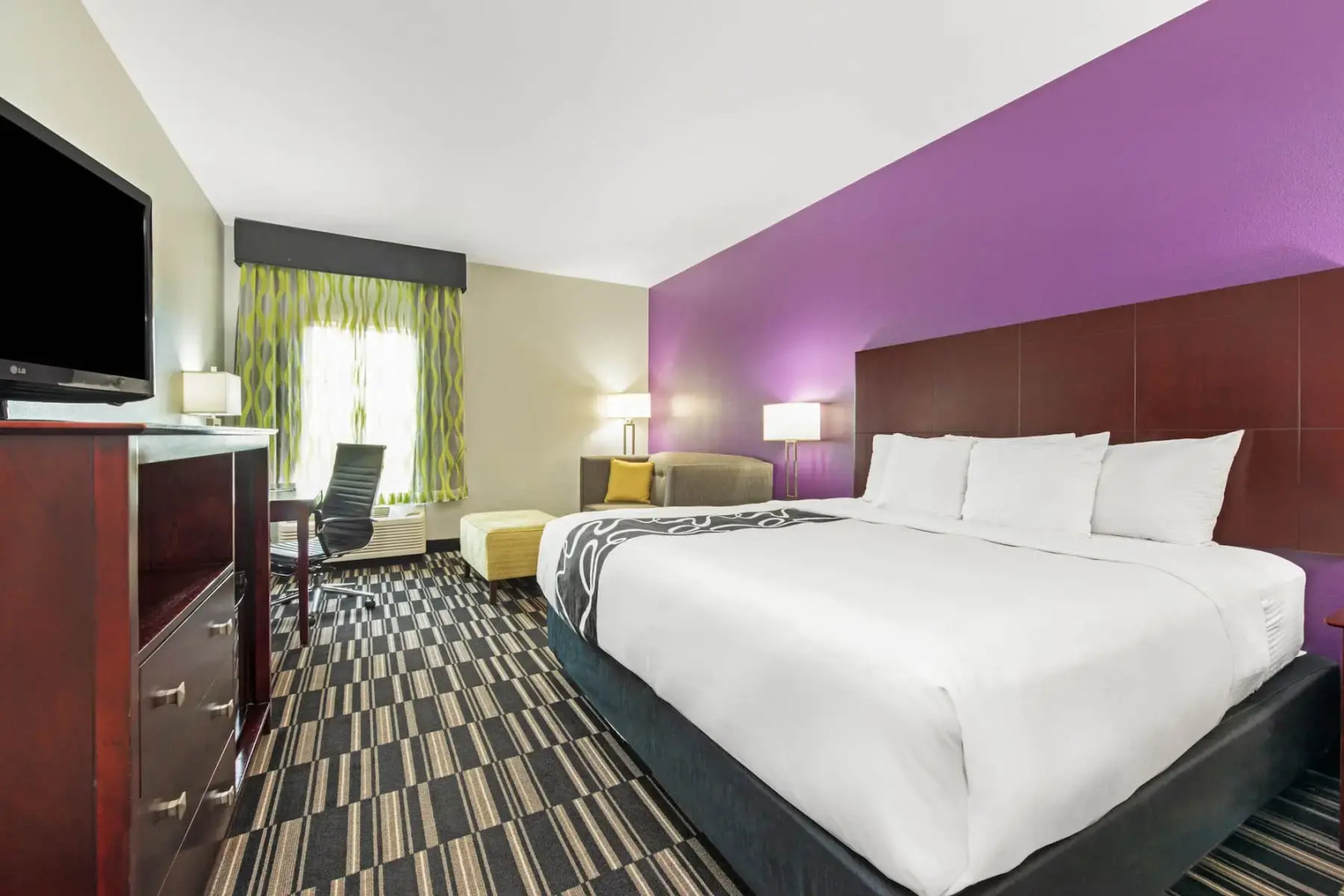 La Quinta Inn & Suites Bridge City