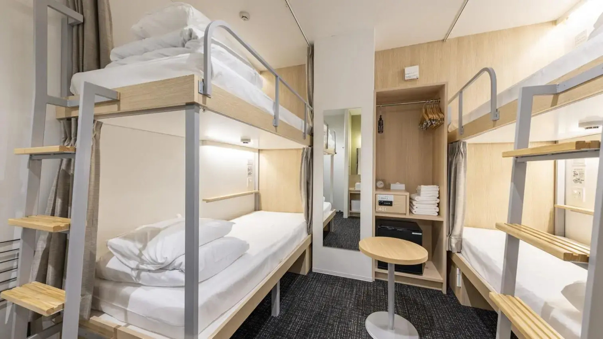 WeBase Hiroshima - Hostel