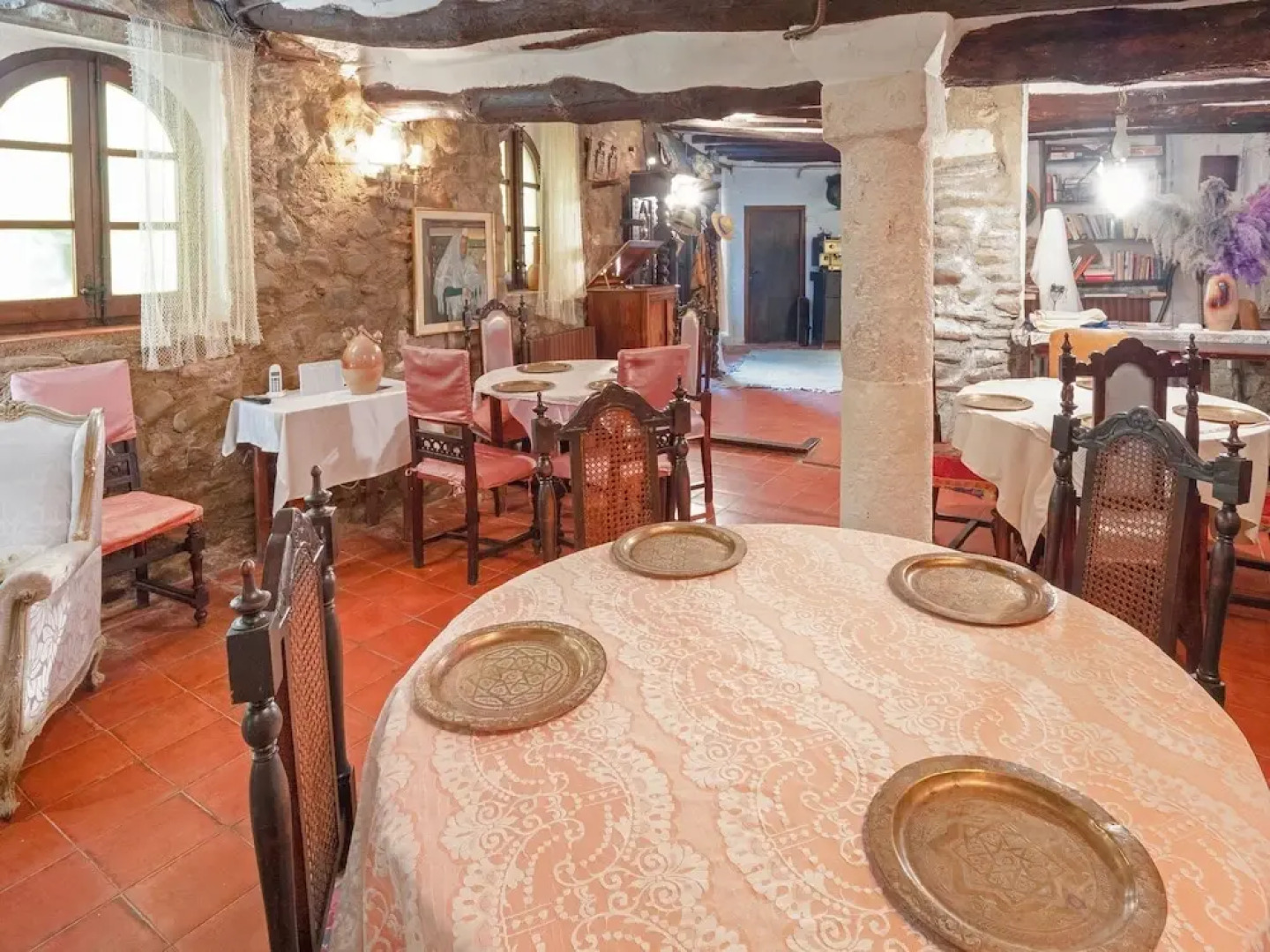 Rustic Holiday Home in Tolva near Mont Rebei Lake