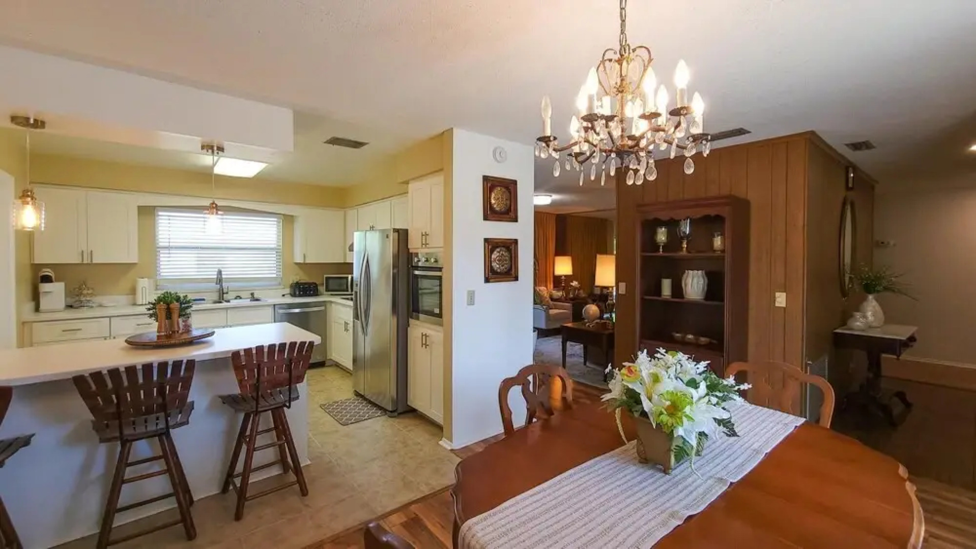 NEW Retro Relaxation in Stylish Rockledge Oasis