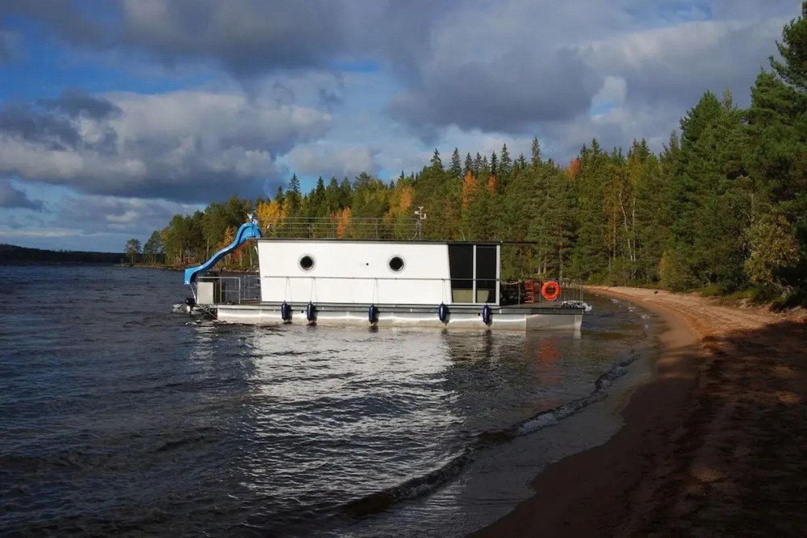 Houseboat Jyväskylä