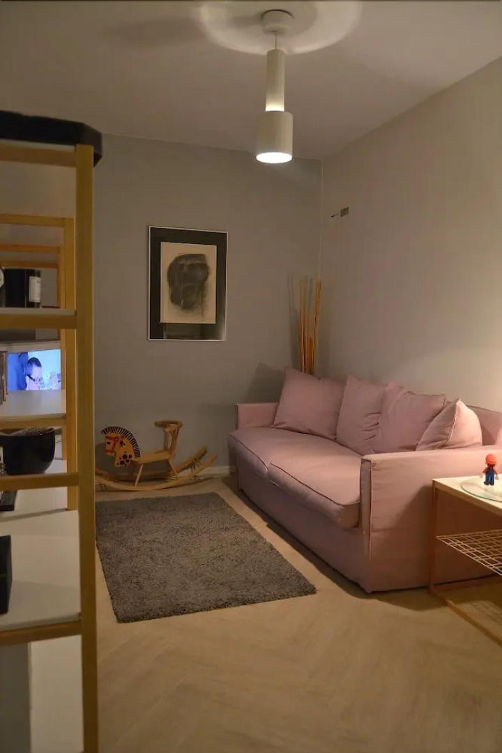 Solakalliontie Row House