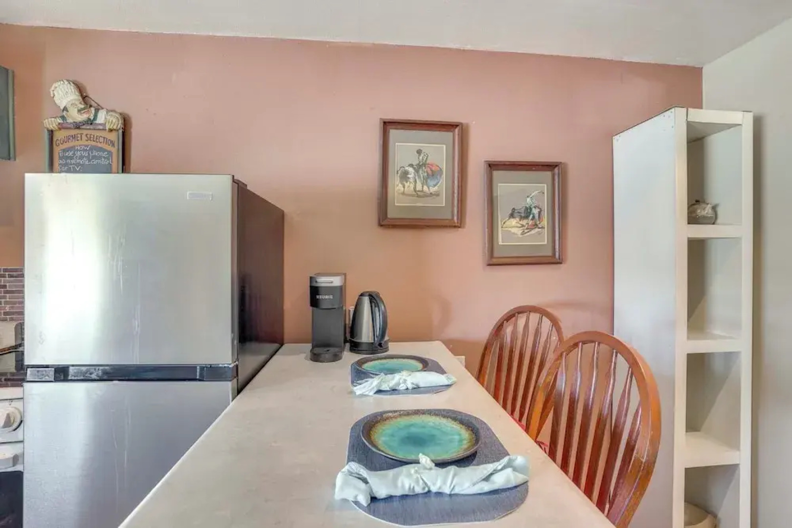 Pet-friendly Studio in Costa Mesa - 7 Mi to Beach!