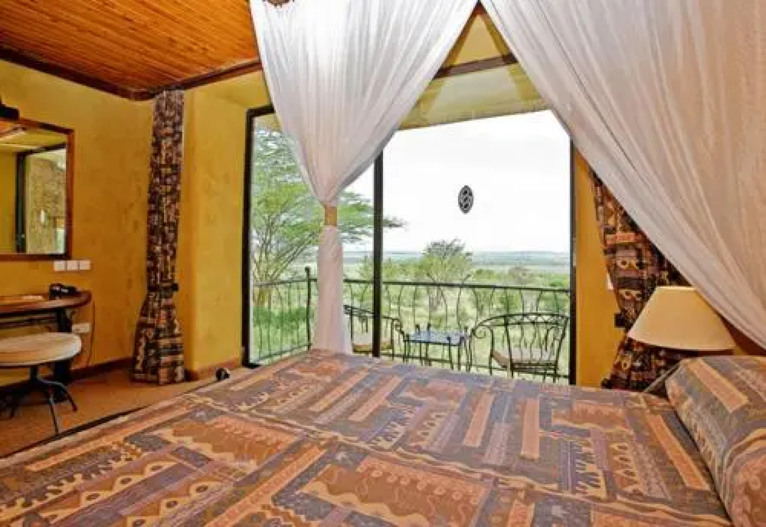 Serengeti Sopa Lodge