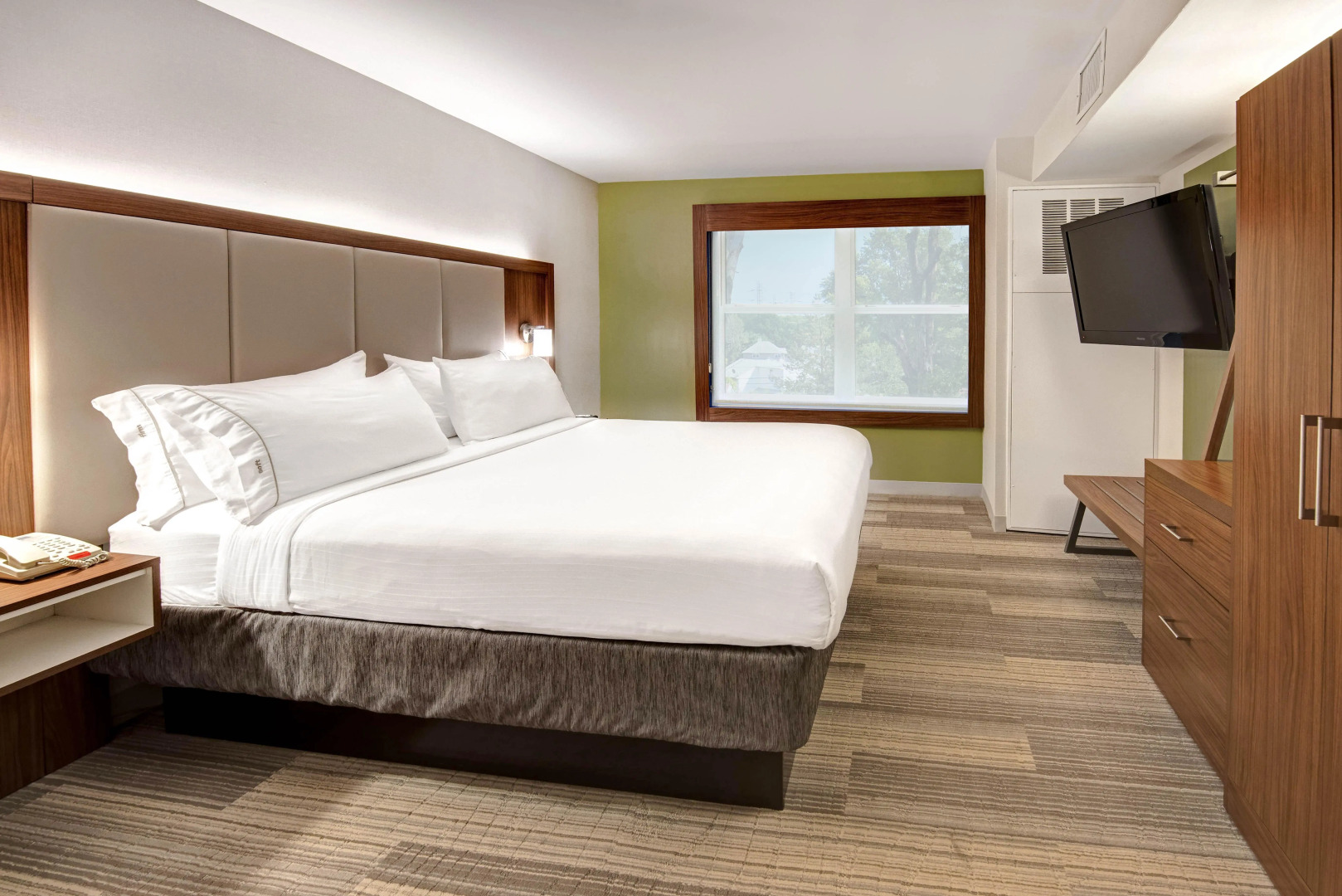 Holiday Inn Express Woodbridge by IHG