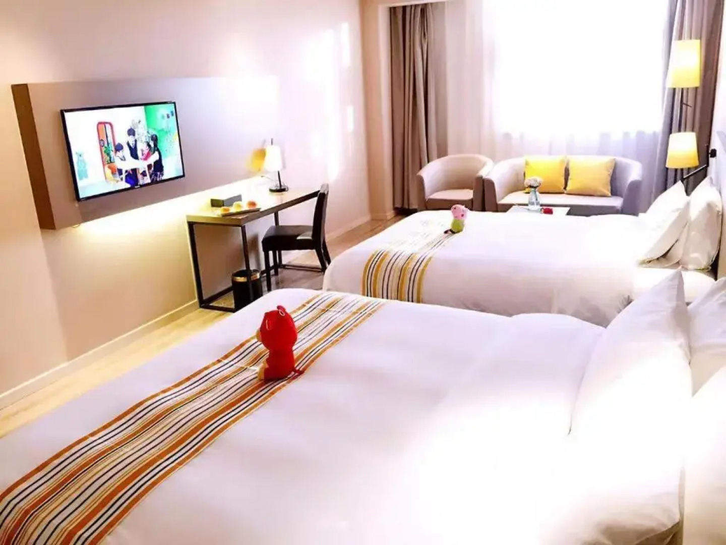 【locals】Taian Taishan District Baolongcity Square