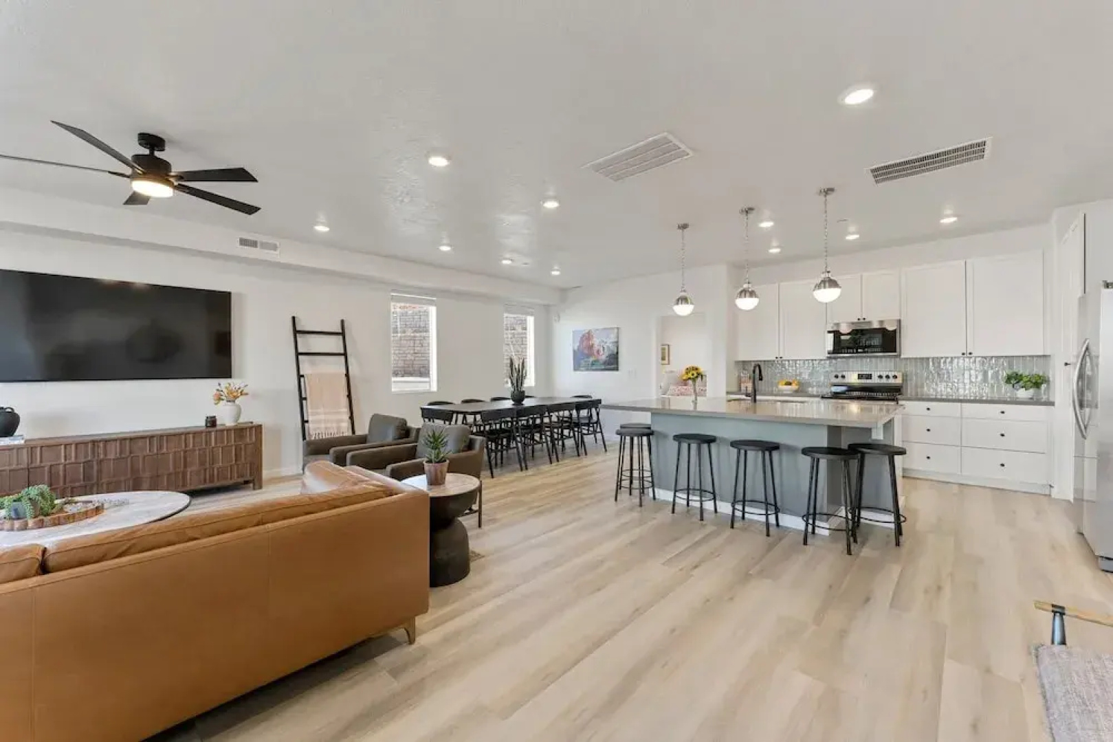 Sand Cove Retreat 5 Bedroom Townhouse