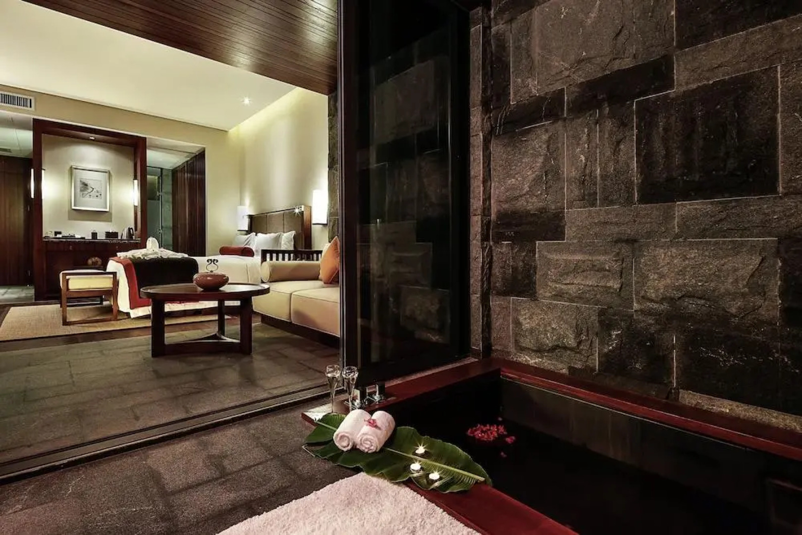 DoubleTree Resort by Hilton Hotel Hainan - Qixianling Hot Spring