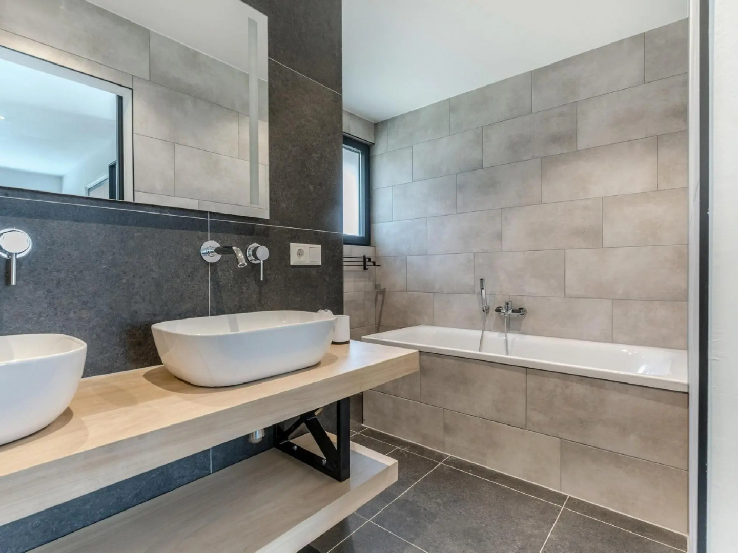 Beautiful house with air conditioning in a holiday park in Brabant