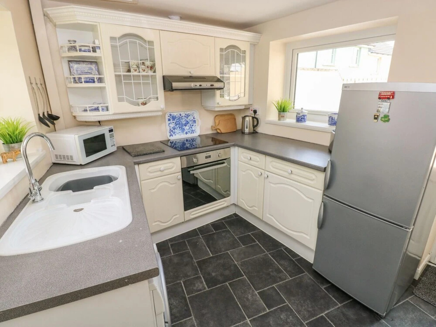 4 Honeyborough Farm Cottages