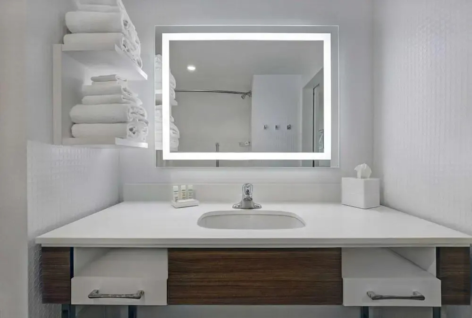 Hampton Inn & Suites by Hilton Belleville