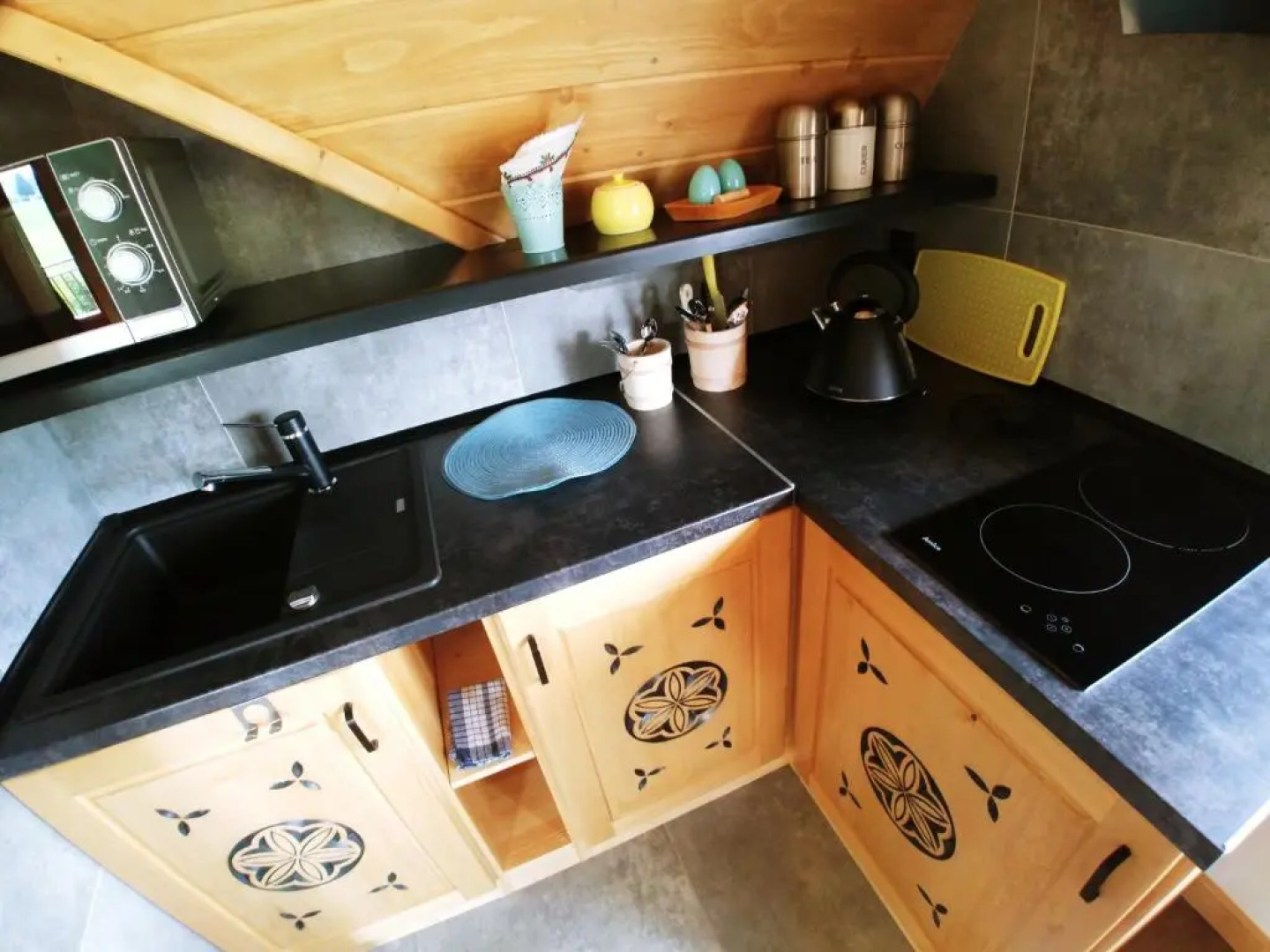 U Hani W Poblizu Goracy Potok I Termy