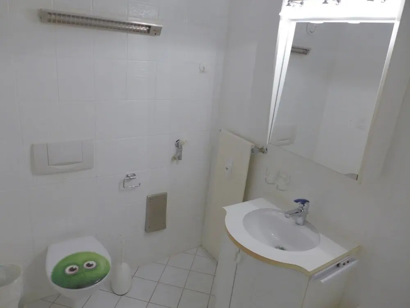 Eperon Lens in Lens With 1 Bedrooms and 1 5 Bathrooms