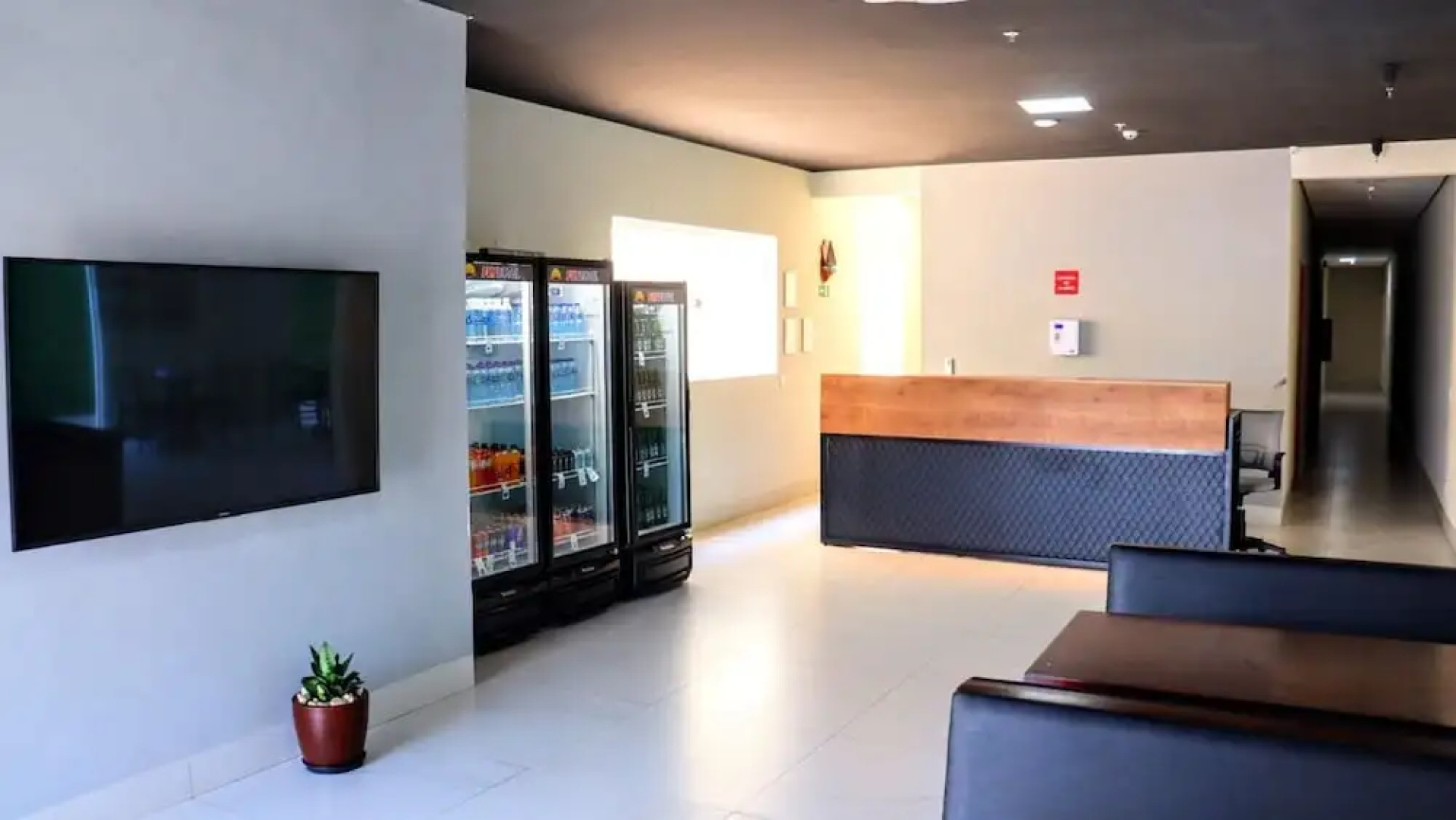 Fly Hotel