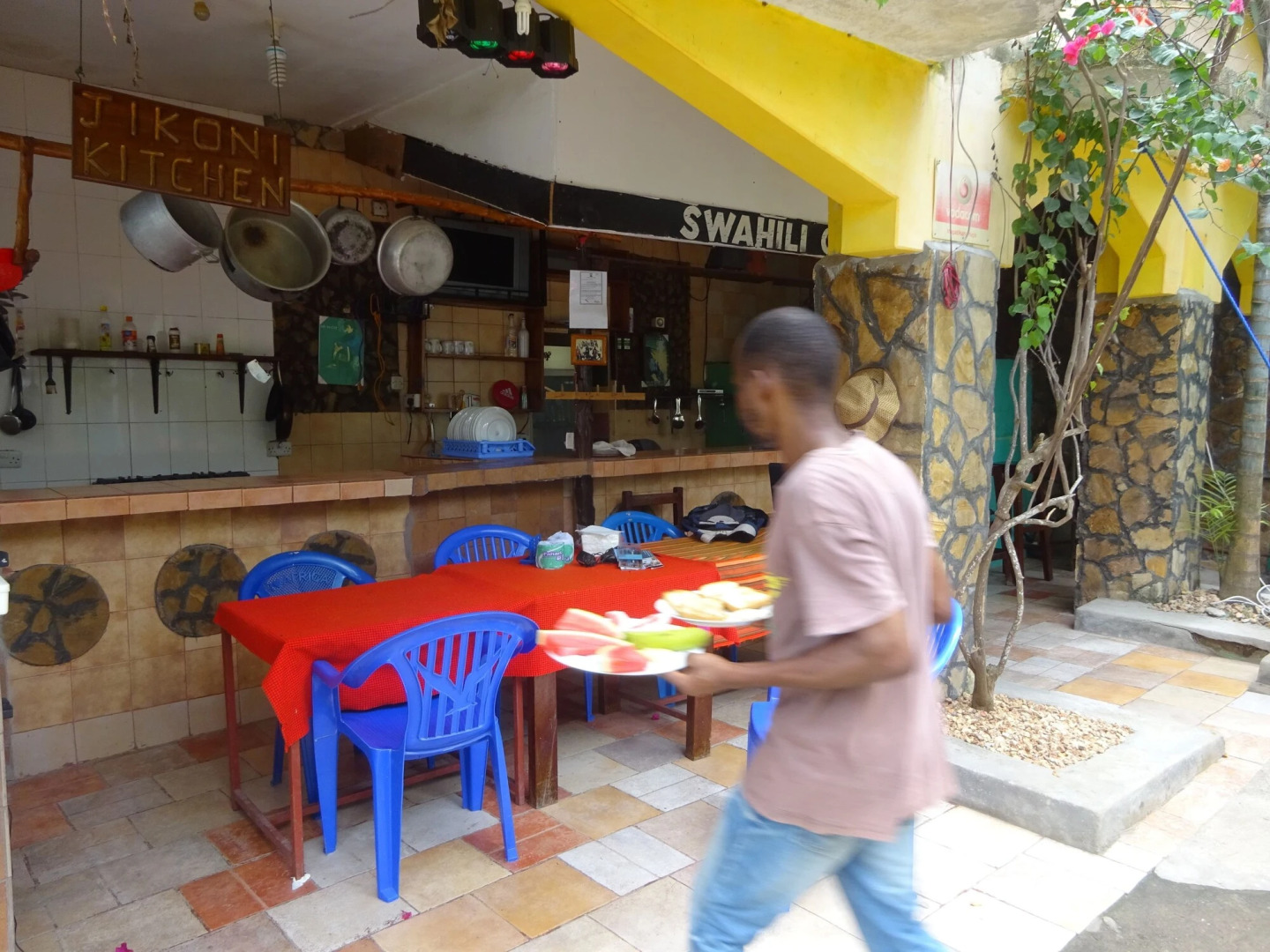 Homeland Swahili Lodge - Hostel