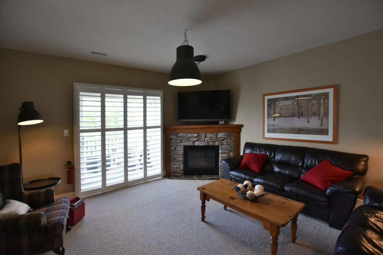 The Lodges at Blue Mountain - Historic Snowbridge Condos