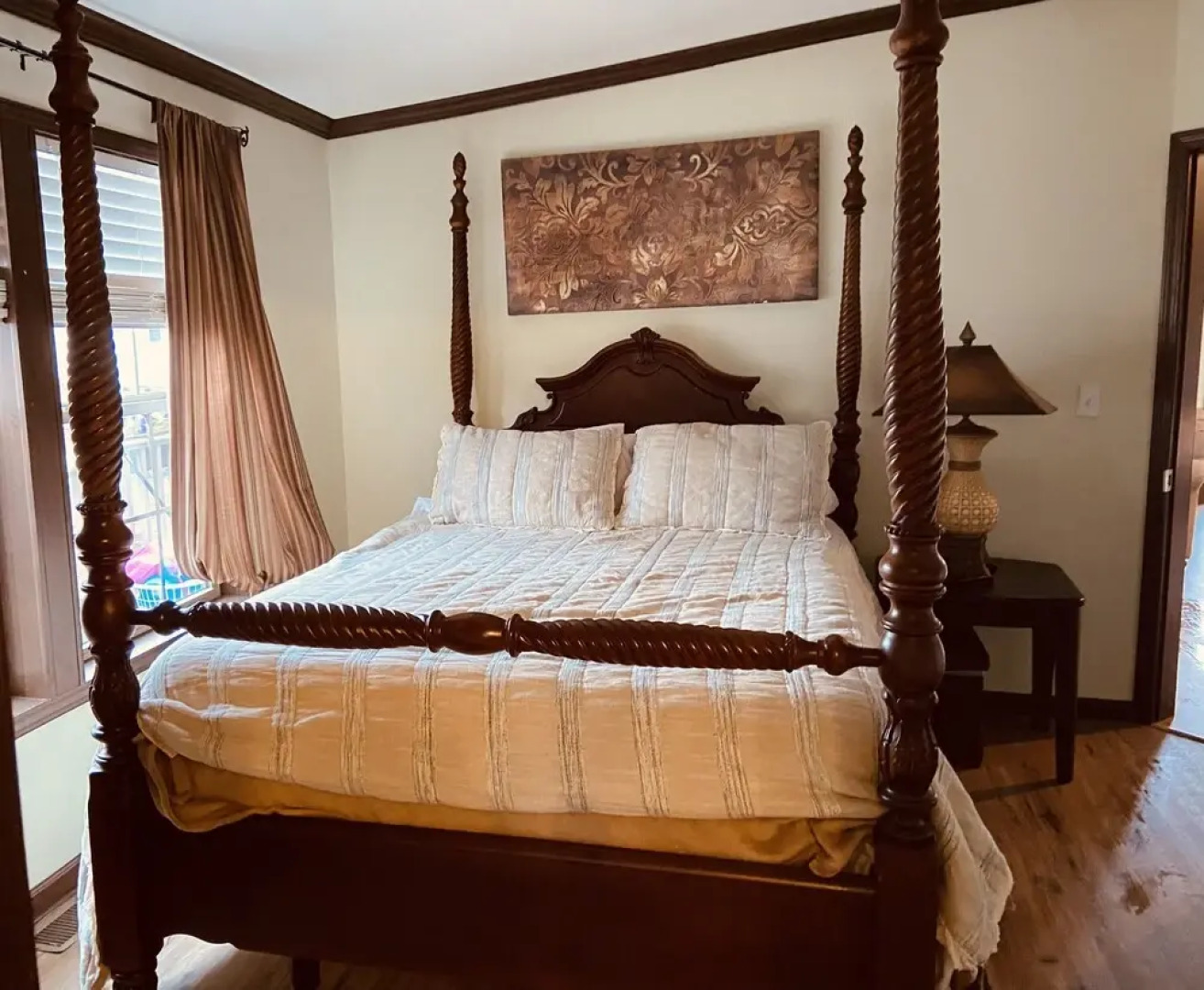 Swan Lake Resort Rentals