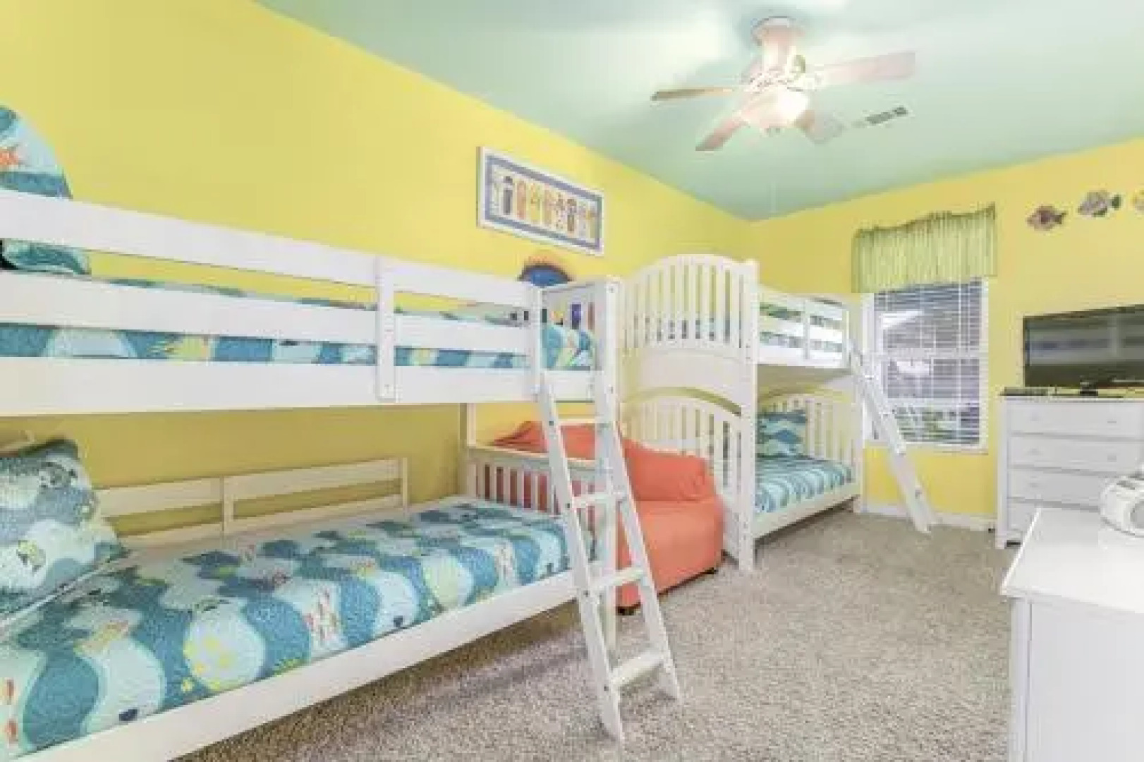 Cay Sara Sara by RedAwning