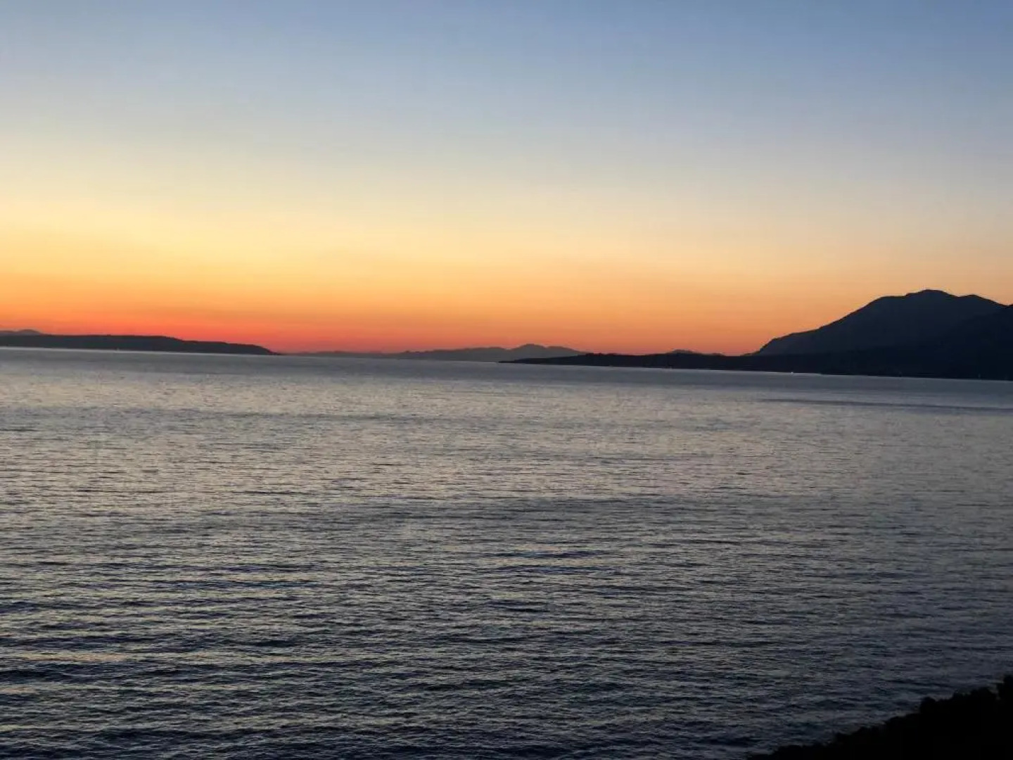 Colours Seaview Apartment