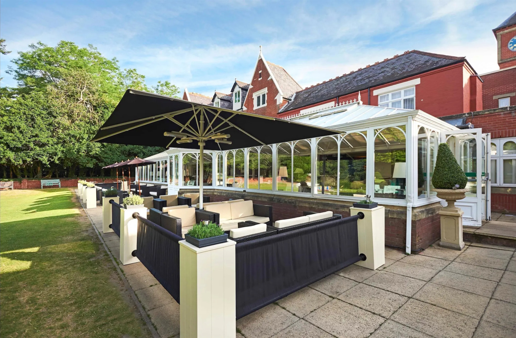 DoubleTree by Hilton St. Anne's Manor