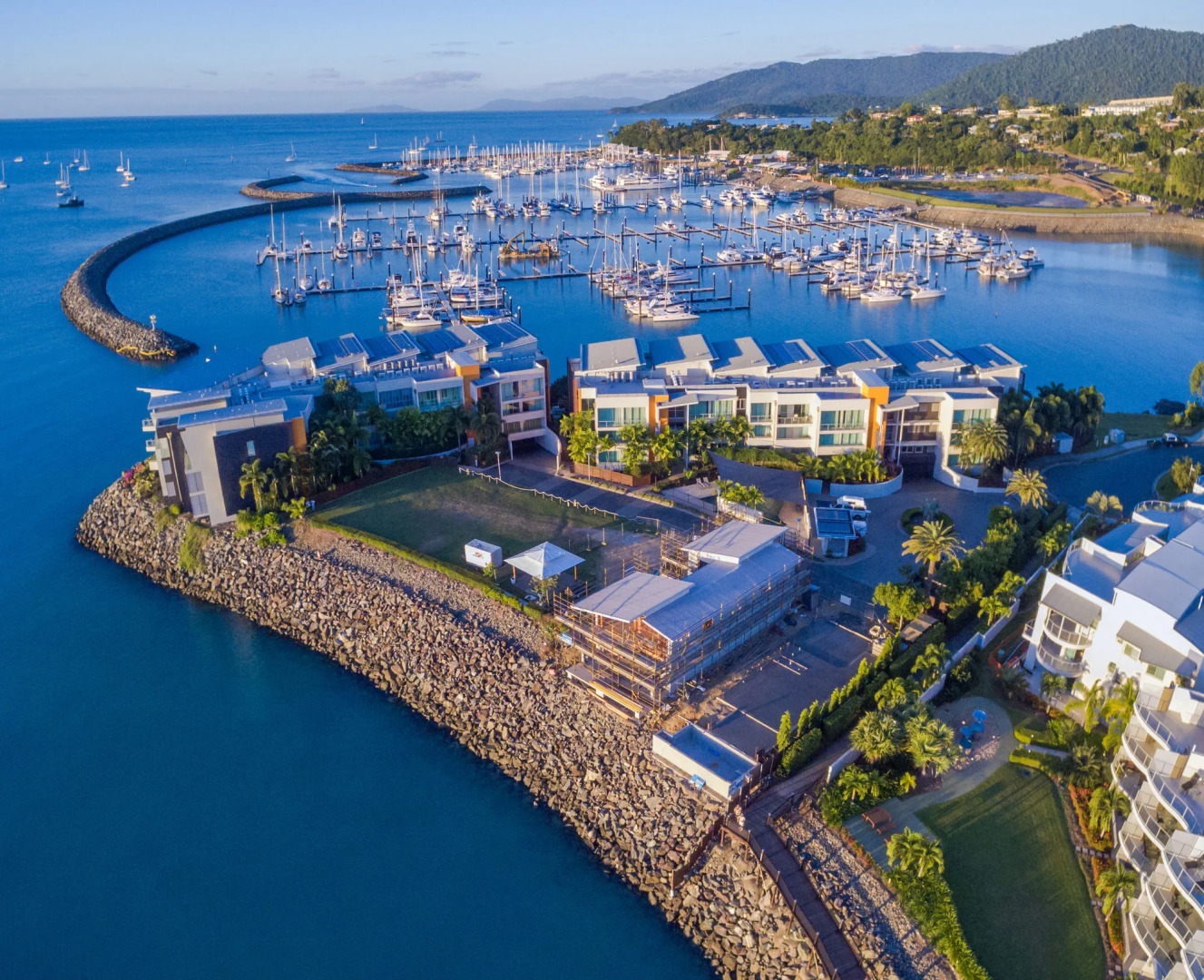 Peninsula Airlie Beach