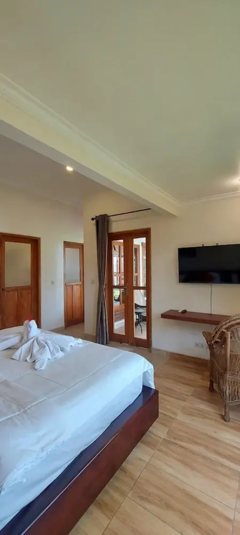 The Ning Beach & Villa