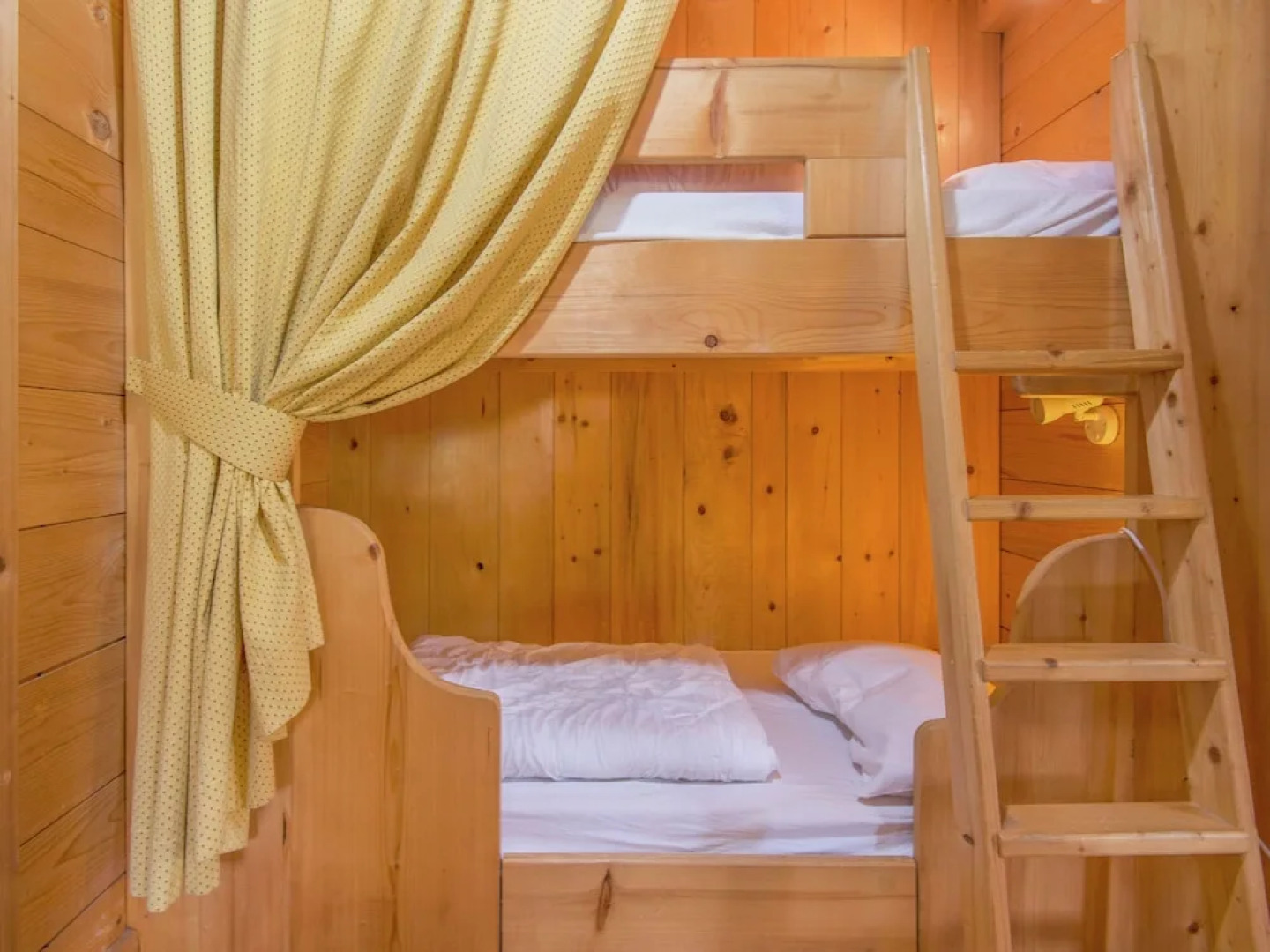 Pretty Apartment in a Separate Mountain Chalet