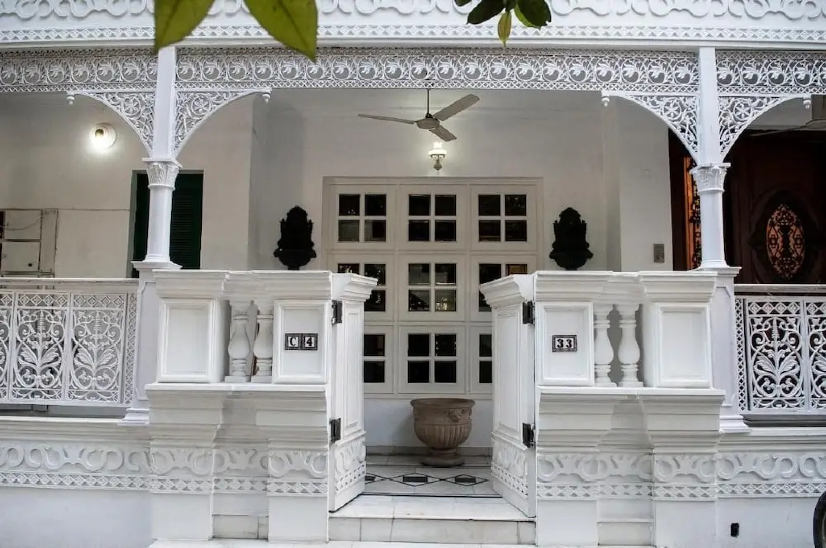 VILLA 33 Bed & Breakfast