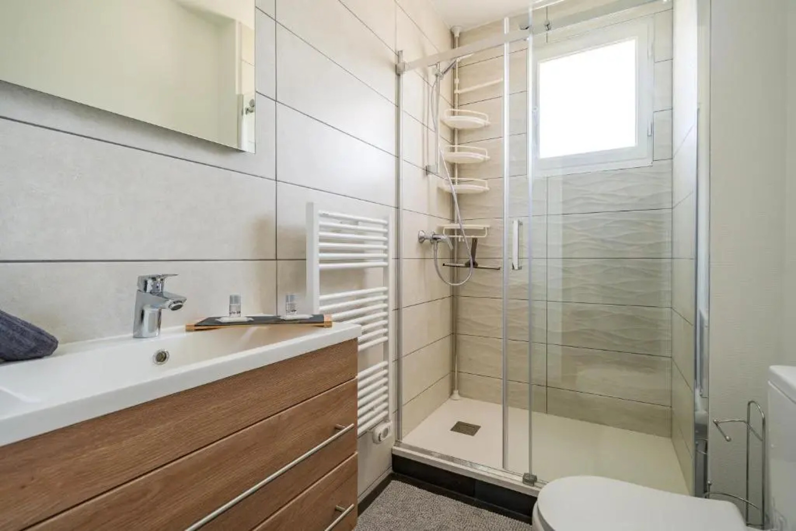 L'Eugène - 10min du RER B Le Bourget, Parking, Wifi