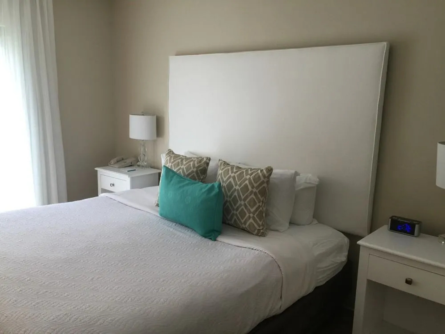 Brighton Suites Hotel