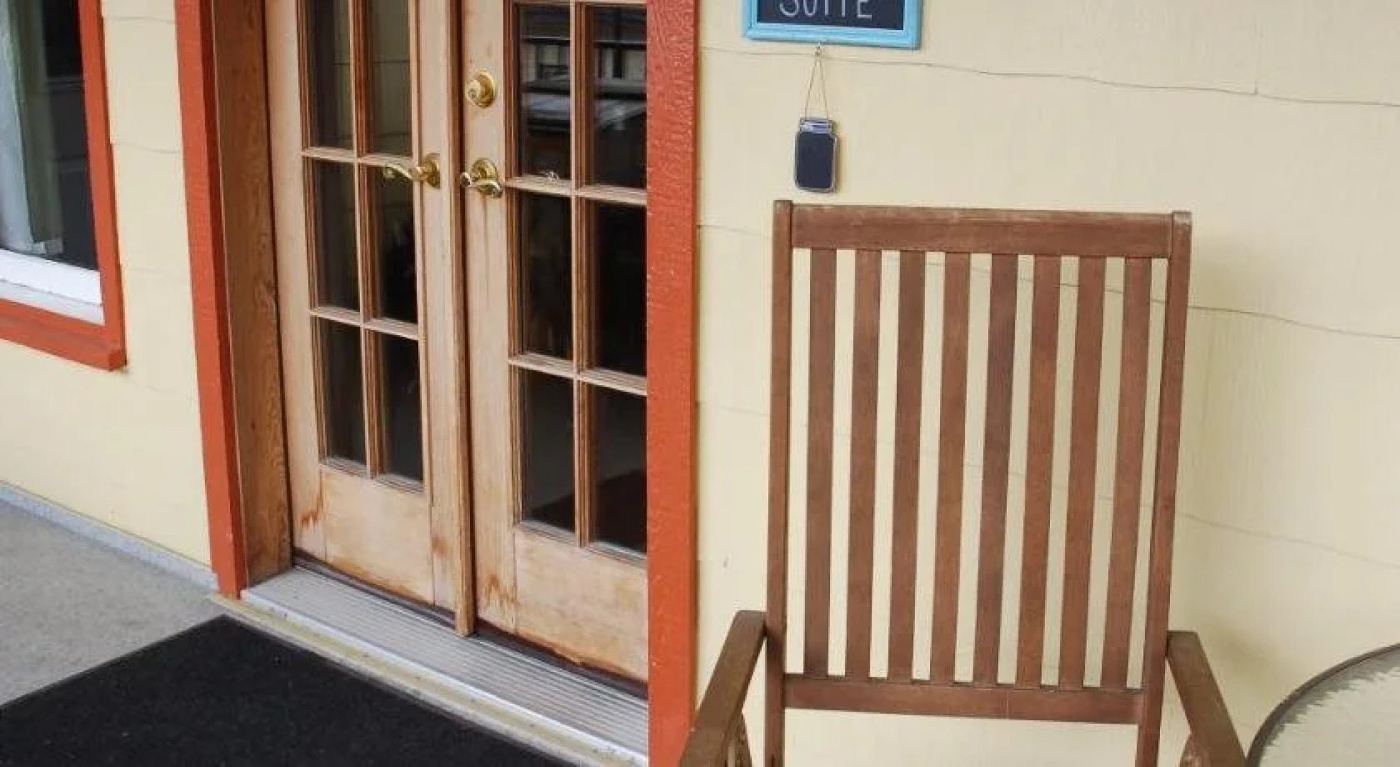 Victoria Falls House Inn