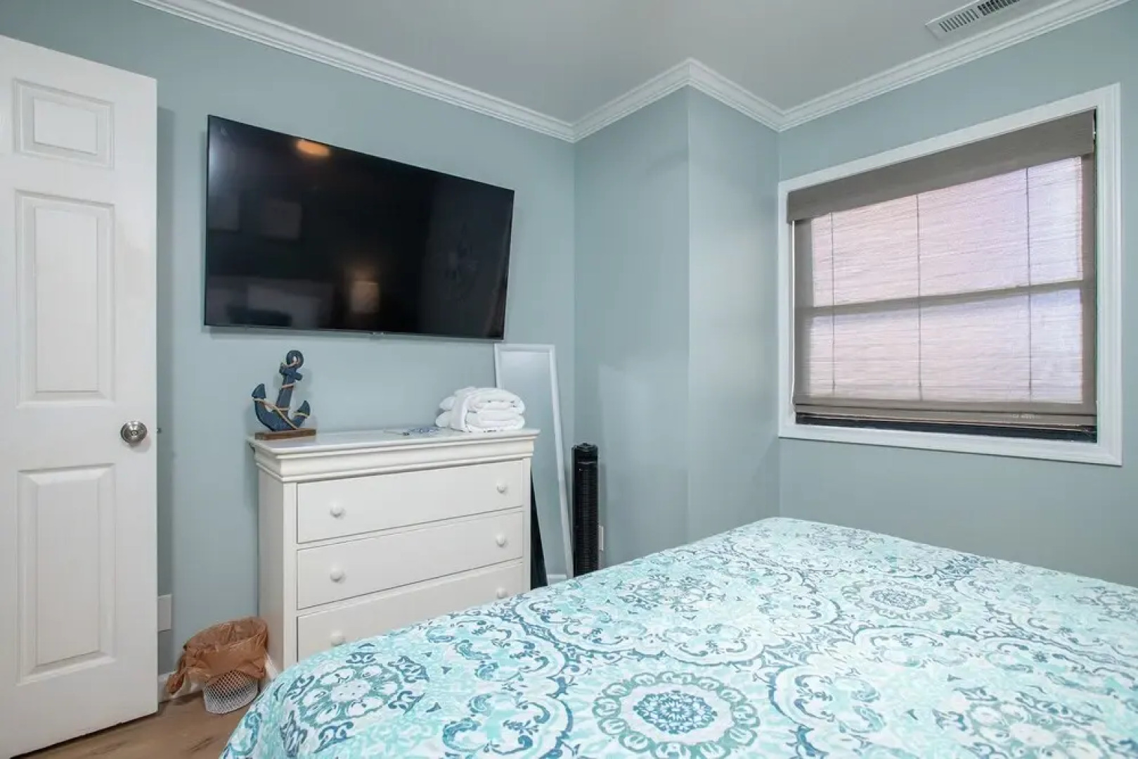 The Griffin 2 Bedroom Apts by RedAwning