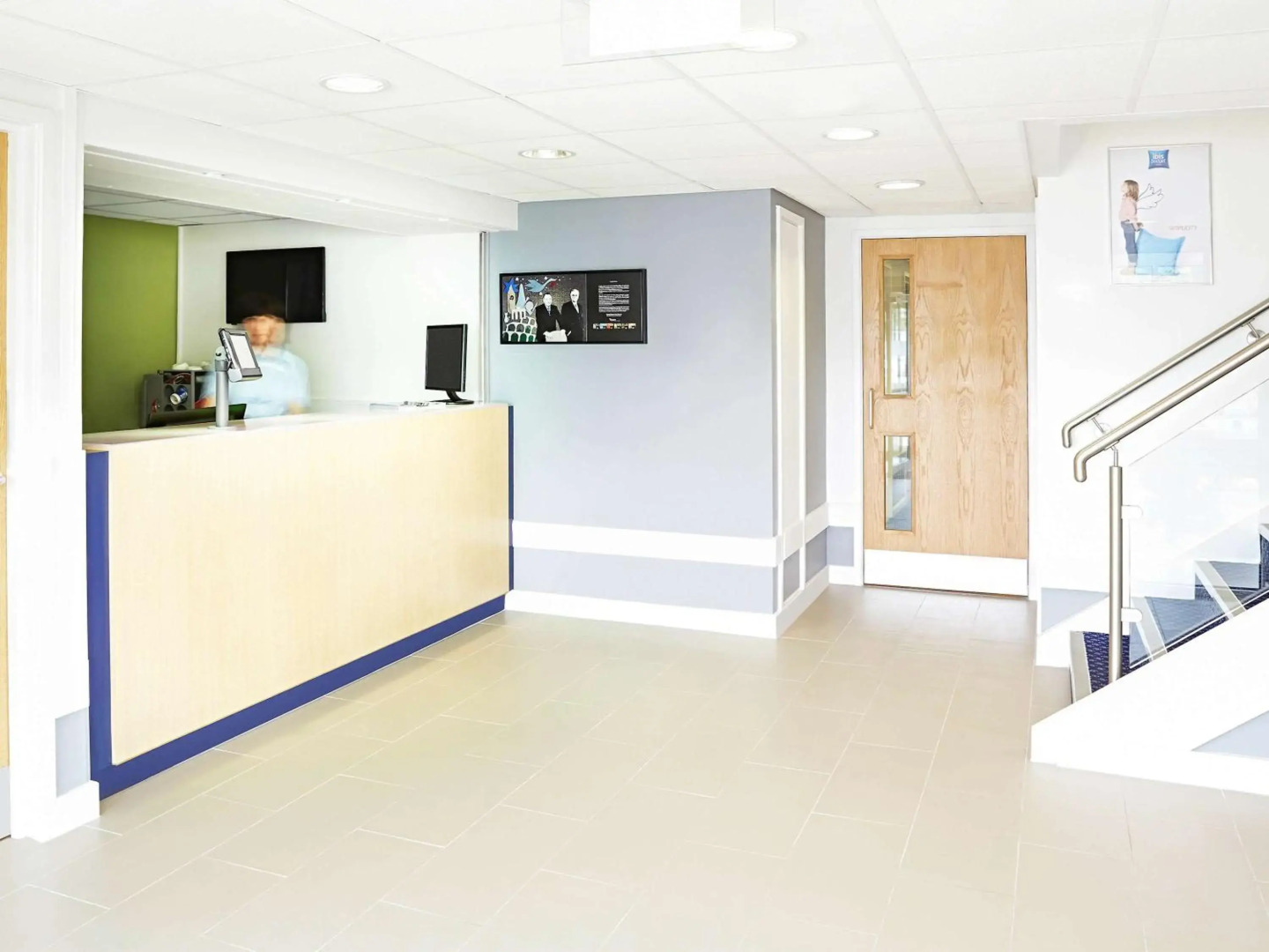 Warrington M6 Motel J20/M6 Lymm Services