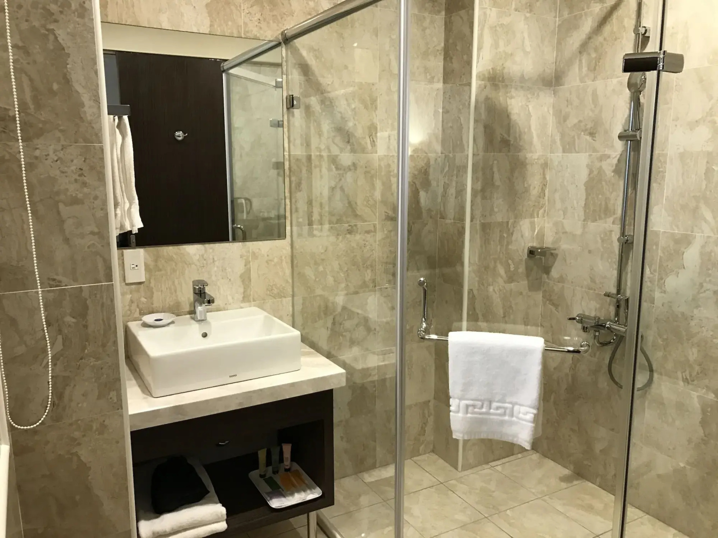ML Hotel