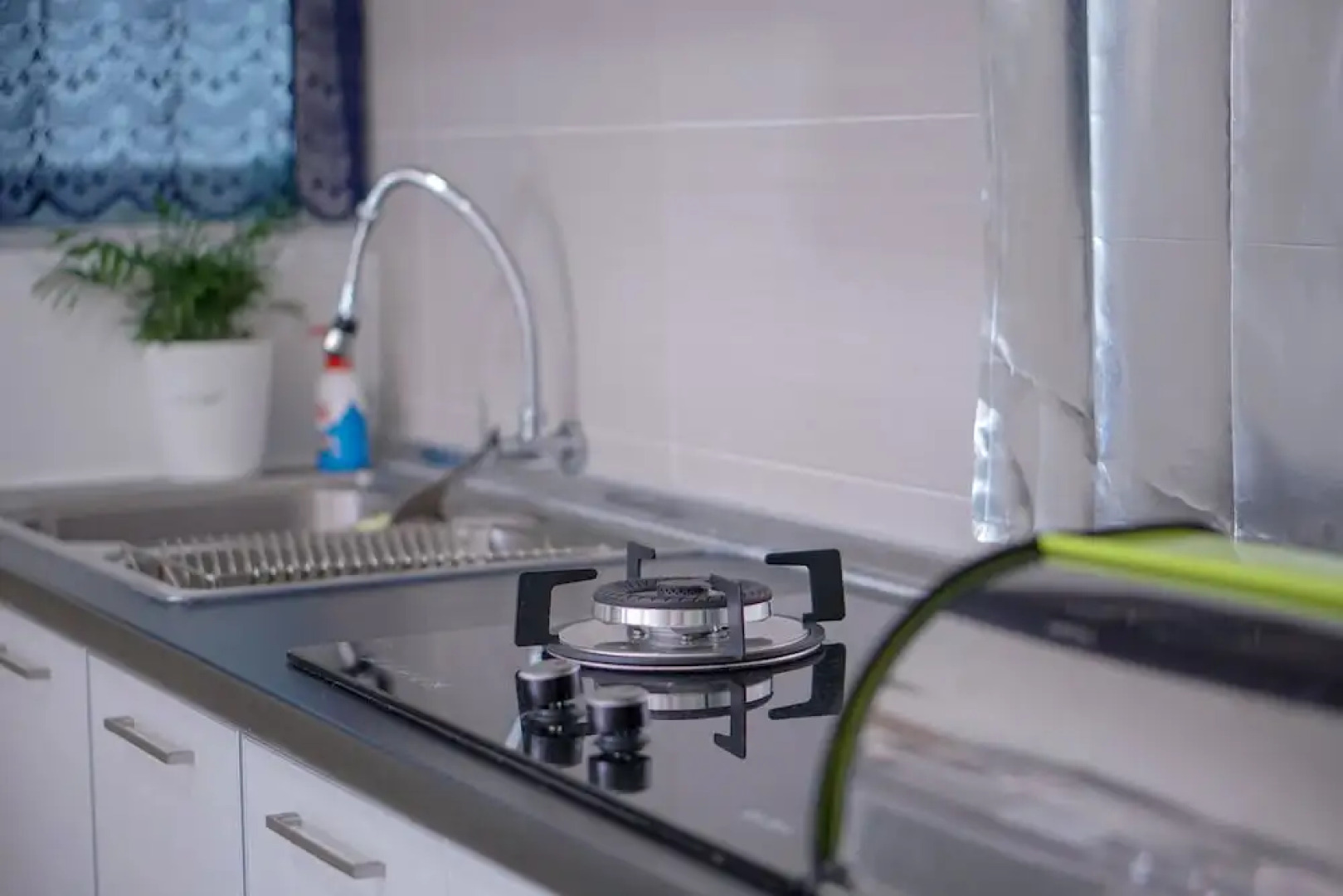 The Khailily's Guest