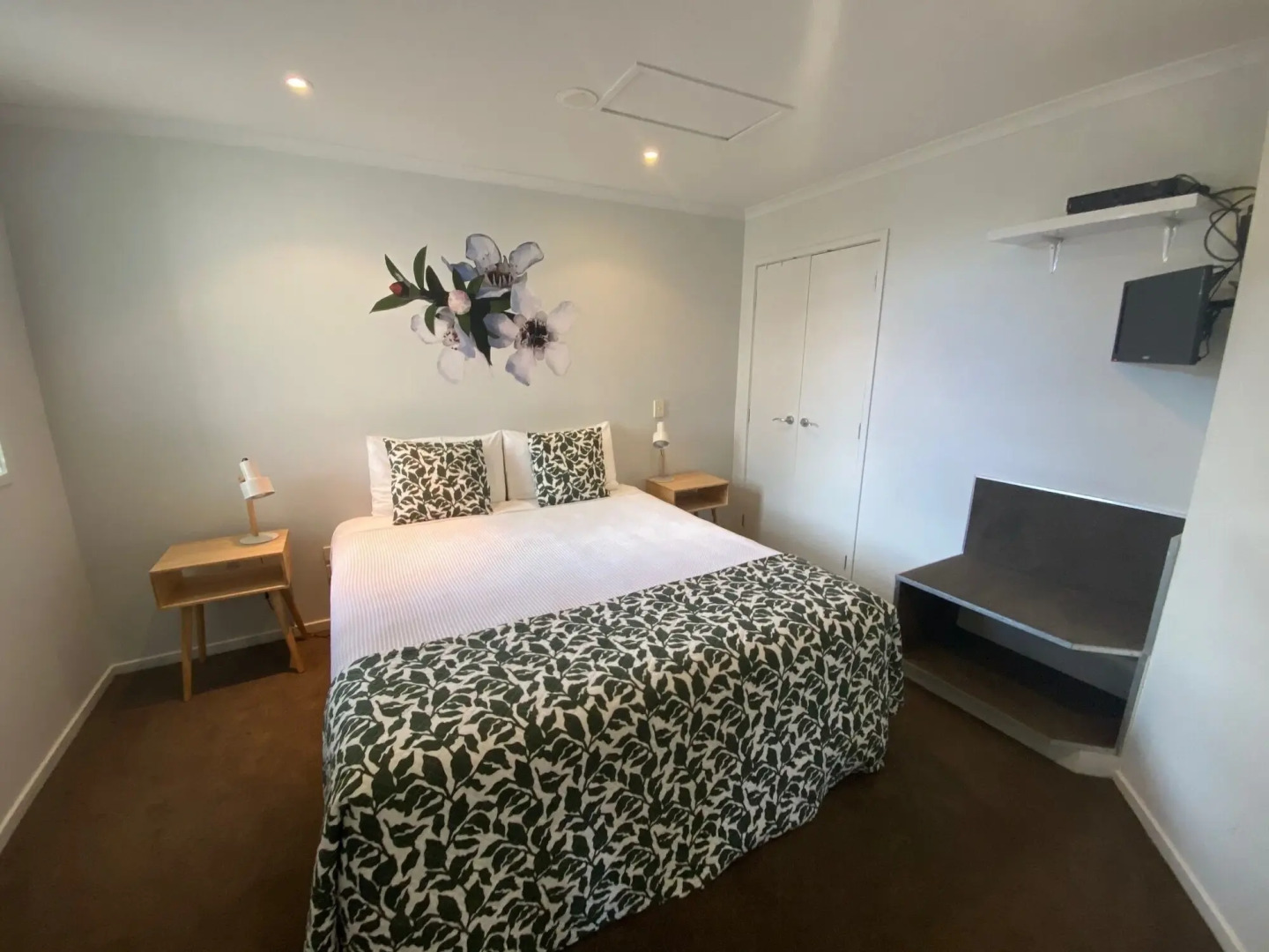 Alpine Lake Motor Lodge