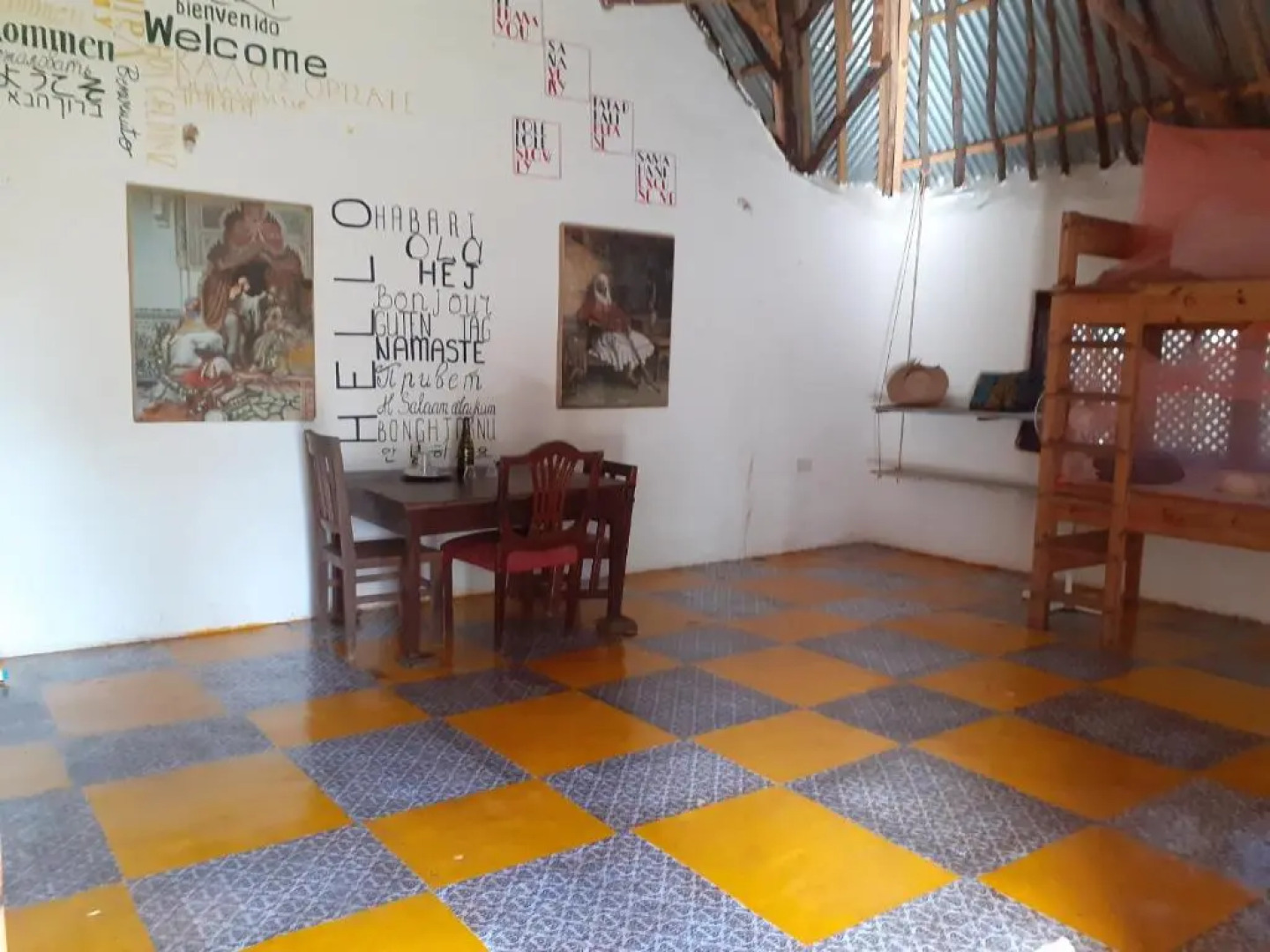 Gecko Nature Lodge & Swahili Divers