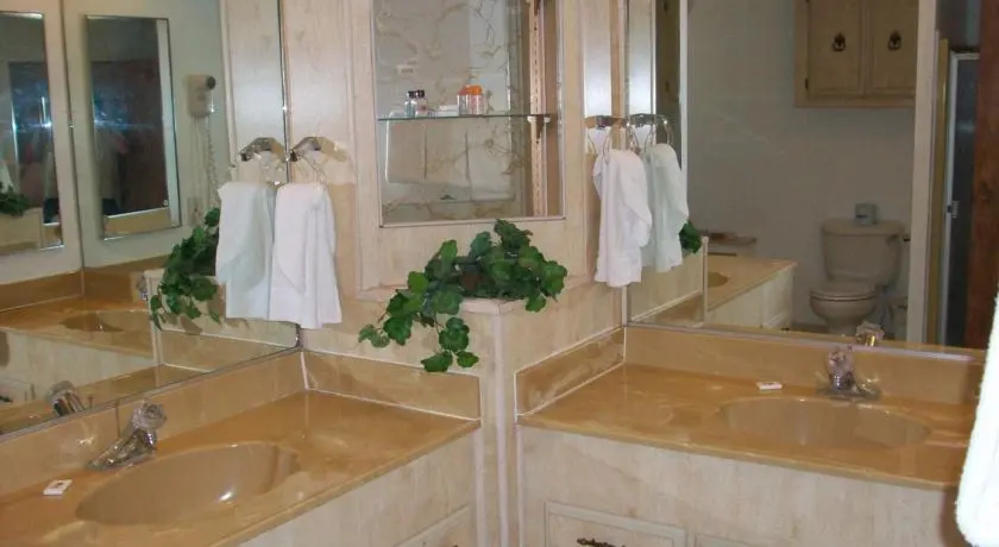 Pelican Landing Holiday Home