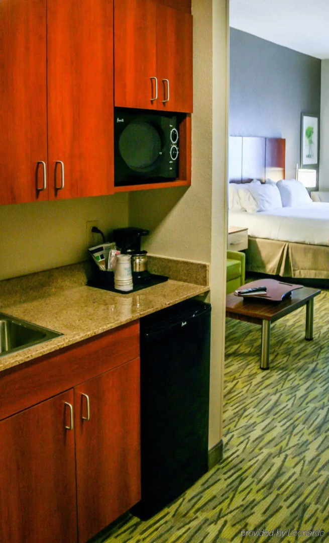 Holiday Inn Express & Suites Vicksburg by IHG