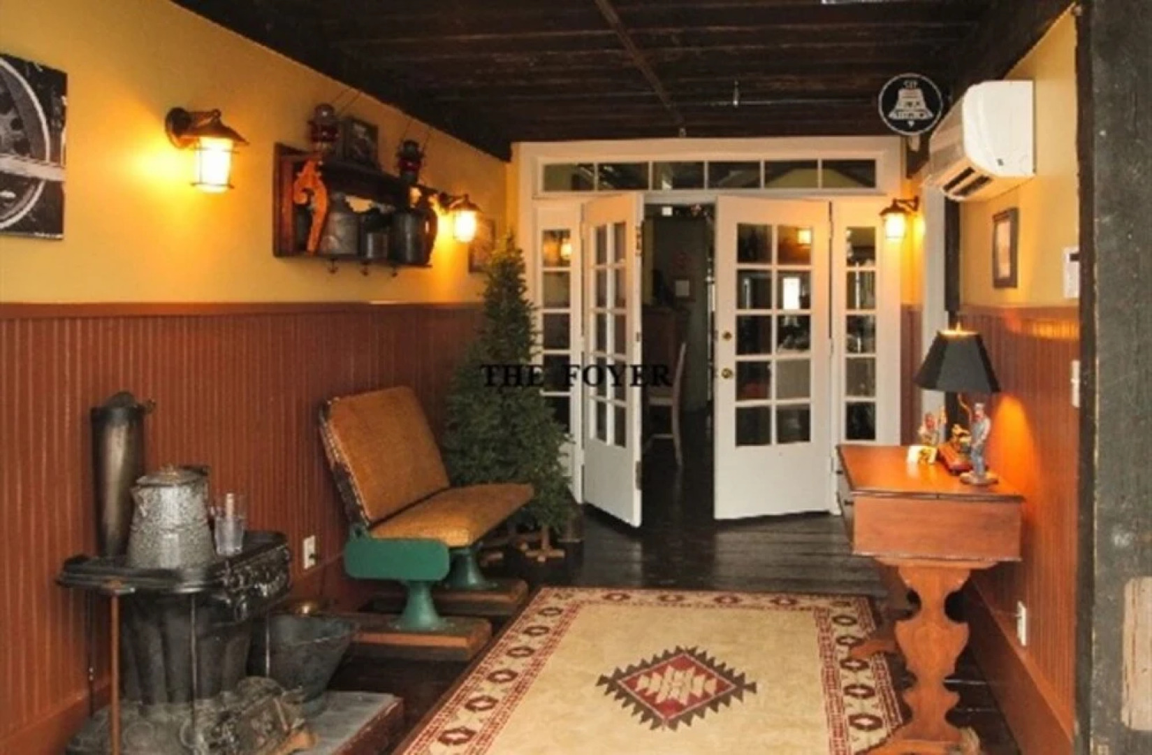 Riley's Railhouse Bed & Breakfast