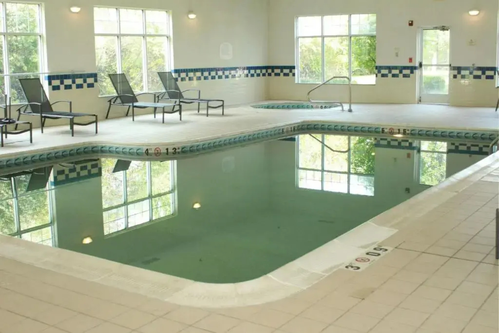 Fairfield Inn & Suites Fairmont