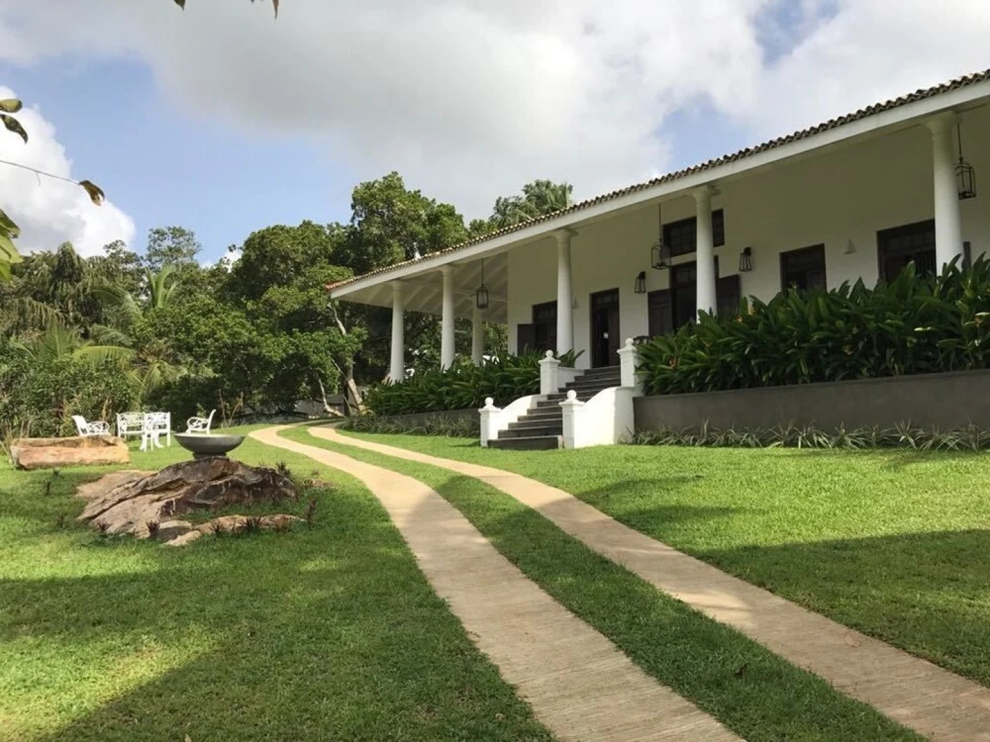 Thompson Manor - A Luxury Villa in Galle