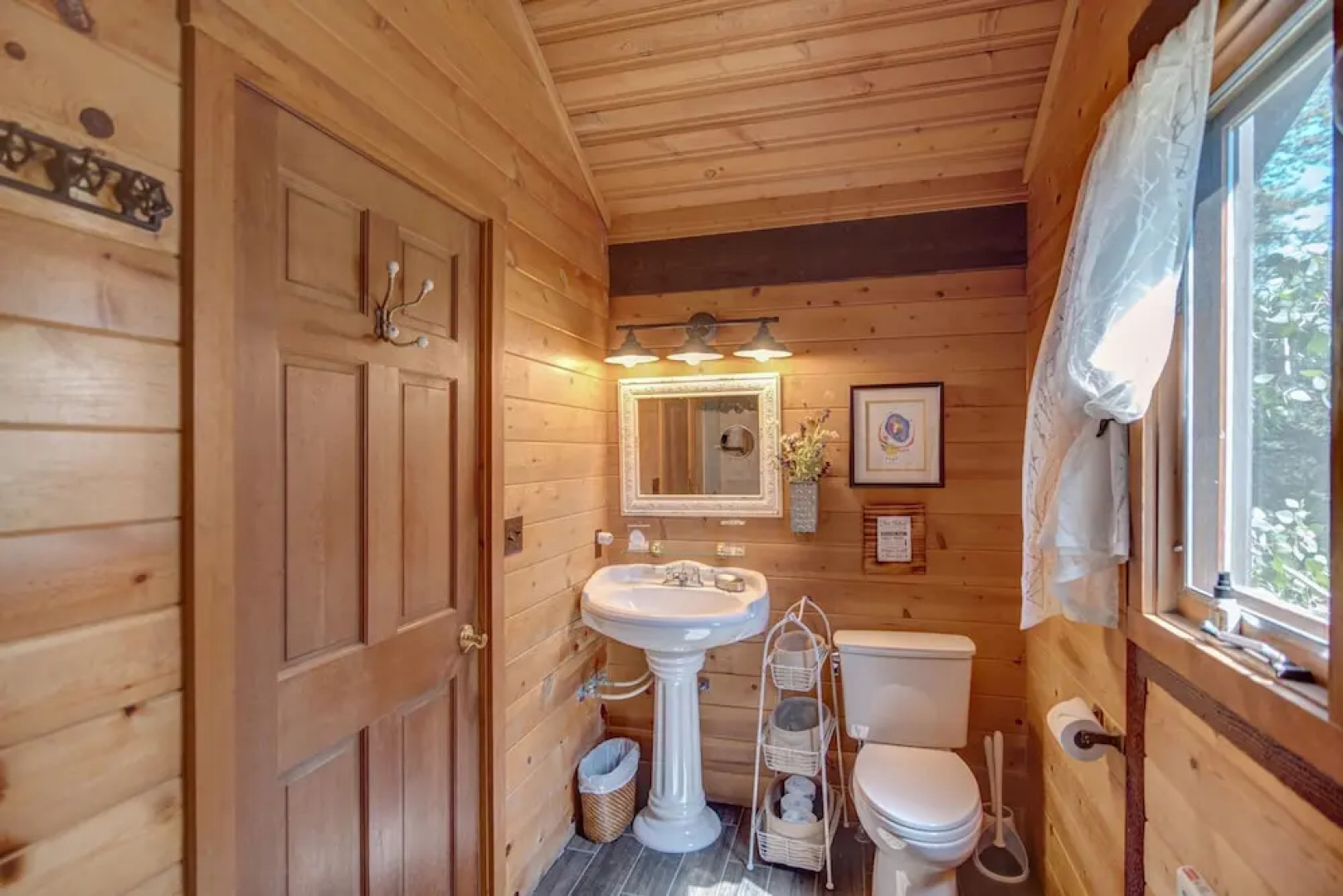 The Pond by Village Properties at Sunriver