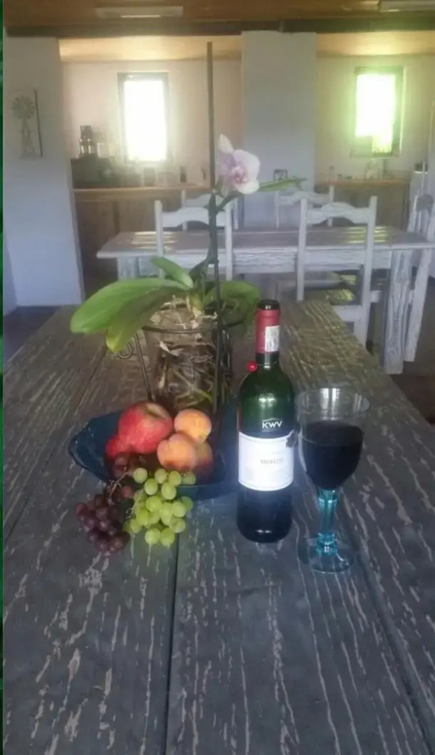 Woodcutters Guest House & Cottage